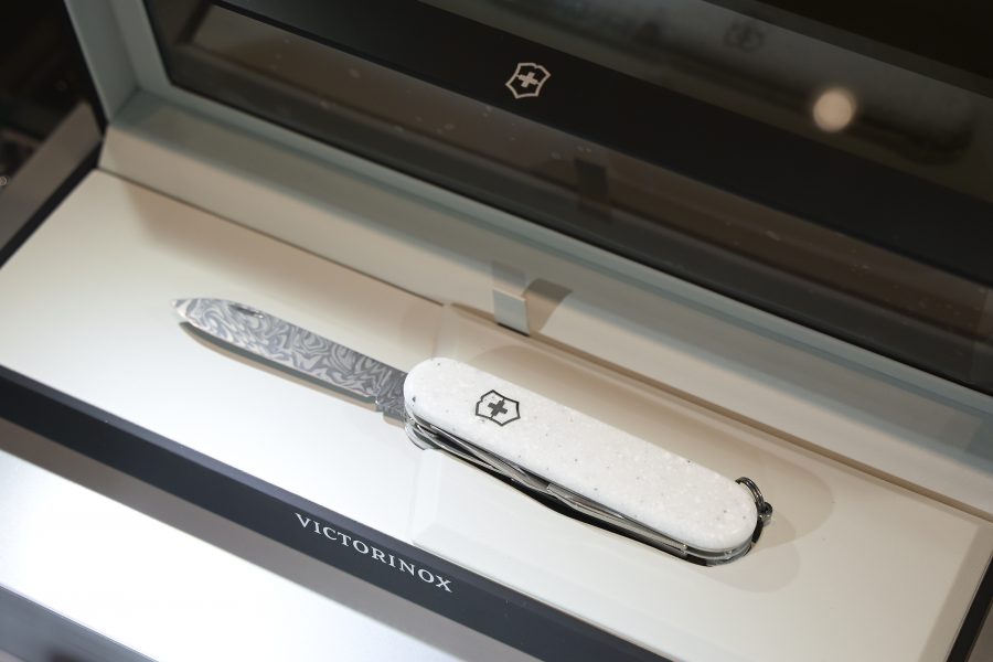 Victorinox Damast Knife